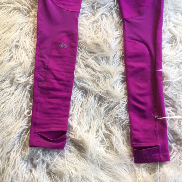 ALO Yoga Leggings Small - Picture 7 of 15